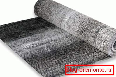 Krovni pokrivač se osjeća grubom obradom