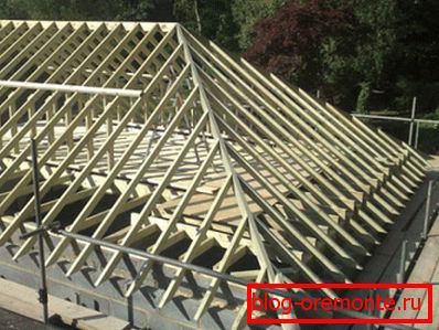 Rafters krov kreveta