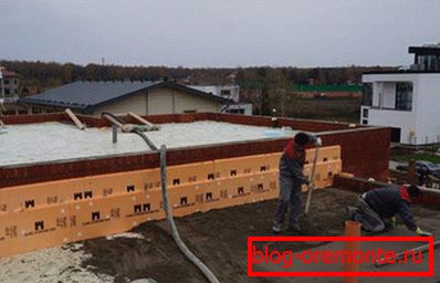 Razlukonka ravna krovna pjena beton