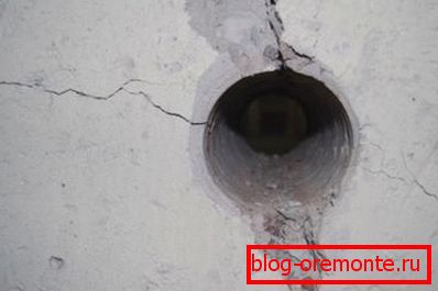 Za neke vrste betonskih konstrukcija, ovo rešenje može biti fatalno. Za neke vrste betonskih konstrukcija, ovo rešenje može biti fatalno.