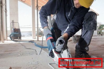 Pokreti alata treba da budu glatki i spori. Pokreti alata treba da budu glatki i spori.