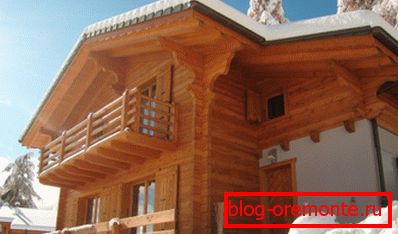 Fotografija kuće sa profilisanim drvetom Fotografija kuće sa profilisanim drvetom