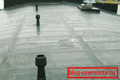 Spremna krovna obloga sa krovnim materijalom