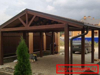 Spremni hrastov carport iz automobila Spremni hrastov carport iz automobila
