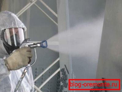 Upotreba lične zaštitne opreme i prskanja prilikom nanošenja kompozicije na površinu Upotreba lične zaštitne opreme i prskanja prilikom nanošenja kompozicije na površinu