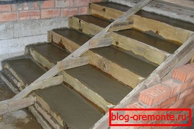 Ugradnja betonskih koraka u suterenu Ugradnja betonskih koraka u suterenu
