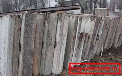 Na foto-zidnim panelima Na foto-zidnim panelima