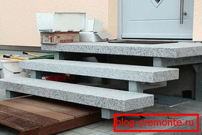 Na slici se nalaze armirano betonske korice montirane na metalnom zavarenom objektu Na slici se nalaze armirano betonske korice montirane na metalnom zavarenom objektu
