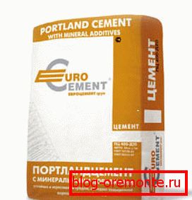 Na fotografiji - portland cement u kontejneru Na fotografiji - portland cement u kontejneru
