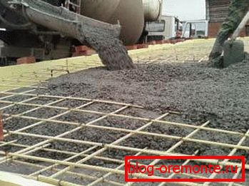Zapremina armature u proračunima može se zanemariti. Zapremina armature u proračunima može se zanemariti.