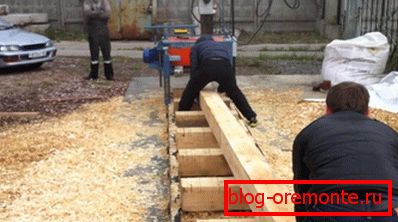 Obrada drveta na gradilištu Obrada drveta na gradilištu