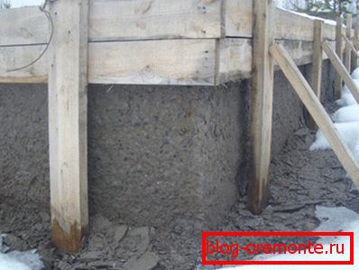 Posledice zimskog prelivanja: piling materijala sa površine Posledice zimskog prelivanja: piling materijala sa površine