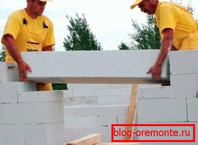 Kada kreirate kuće iz ovog materijala, možete čak i koristiti posebne prekrivače i druge elemente za montažu. Kada kreirate kuće iz ovog materijala, možete čak i koristiti posebne prekrivače i druge elemente za montažu.