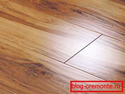 Creak laminat