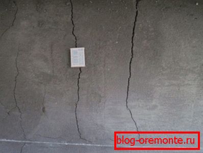 Slaba duktilnost cementnog premaza dovodi do pukotina