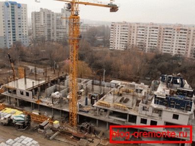 Izgradnja objekta pomoću betonskih konstrukcija za odvajanje podova Izgradnja objekta pomoću betonskih konstrukcija za odvajanje podova
