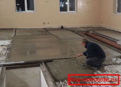 Topli betonski pod u kući gaziranog betona Topli betonski pod u kući gaziranog betona