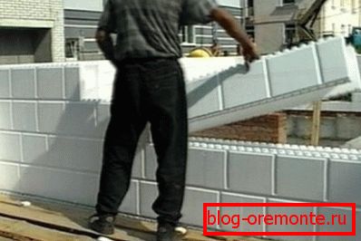 Zbog male težine, elementi su prilično veliki, tako da je brzina rada veoma visoka. Zbog male težine, elementi su prilično veliki, tako da je brzina rada veoma visoka.