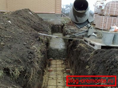Zalivку рекомендовано вести без длительных перерывов Zalivку рекомендовано вести без длительных перерывов